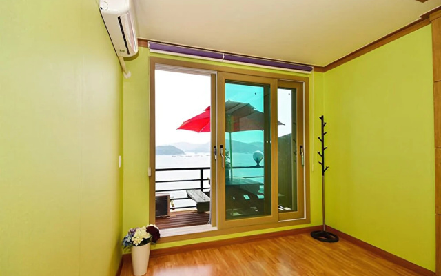 Yeosu Chayeon Damon Pension