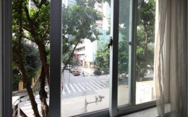 Yixin Business Hotel