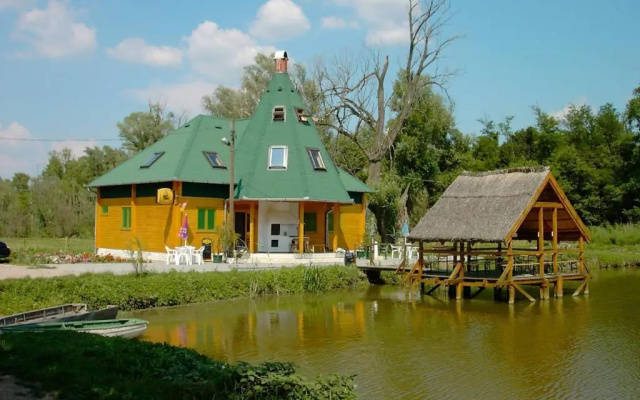 Ócsárdi Tópanzió