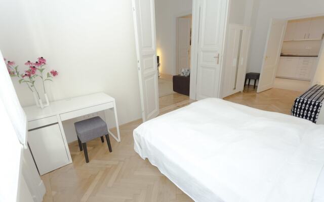 Отель Panada Apartment Венгрия, Будапешт - отзывы, цены и фото номеров - забронировать отель Panada Apartment онлайн комната для гостей