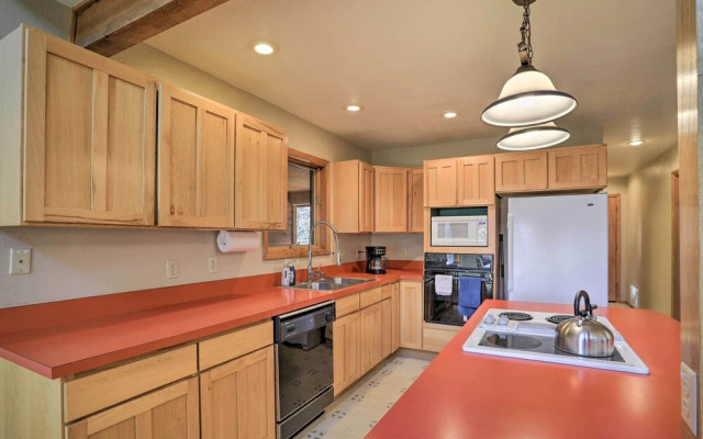 Pagosa Lakes Mountain Hideout w/ Community Perks!