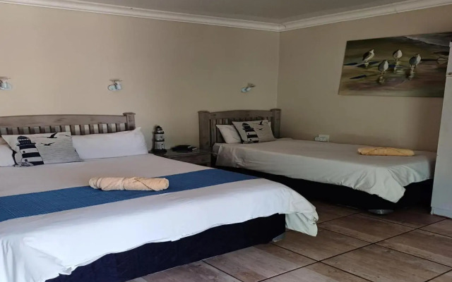 Palms Lodge