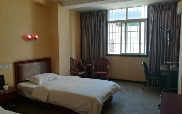 Tiny Jiangnan Hotel