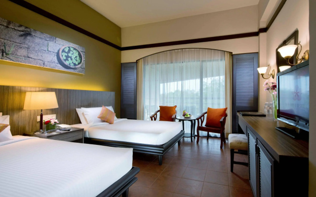 Swiss-Grand Beach Resort Kuantan