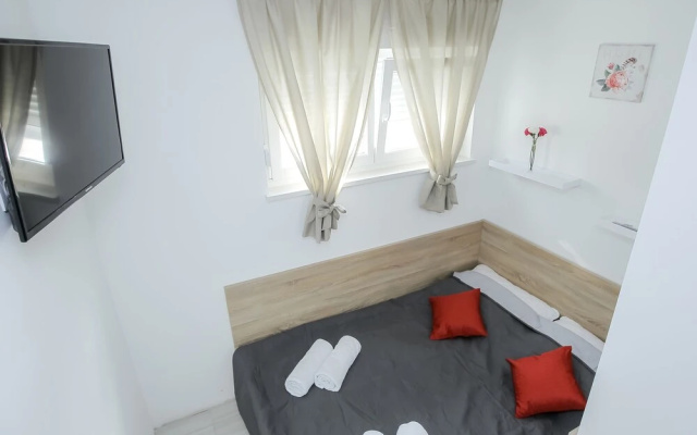 Funtastic Apartment with Private Heated Pool