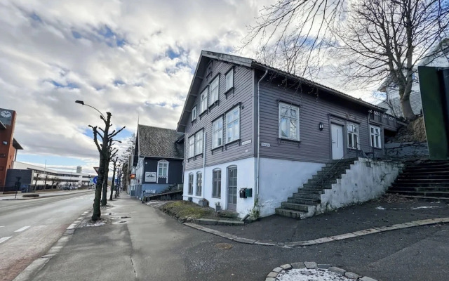 hotelImage