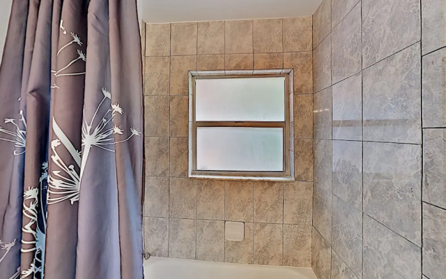 219spega 3 Bedroom Home