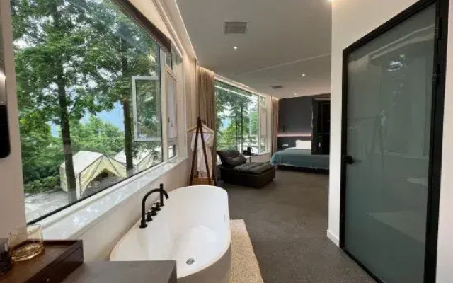Muxu Private Soup Homestay (Dujiangyan Irrigation Project Scenic Spot Store)