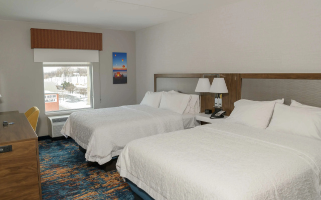 Hampton Inn & Suites Erie Bayfront