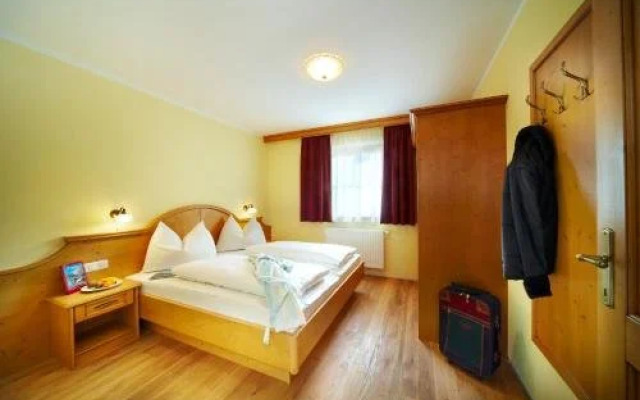 Baby- und Kinderbauernhof Scharrerhof & Ferienhaus Scharrerhof