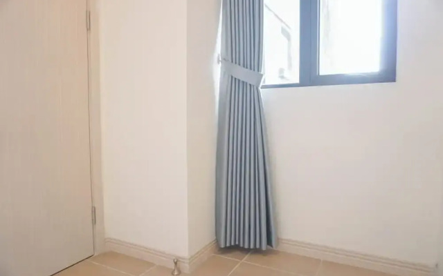 Spacious And Comfy 2Br With Extra Room Apartment At Meikarta