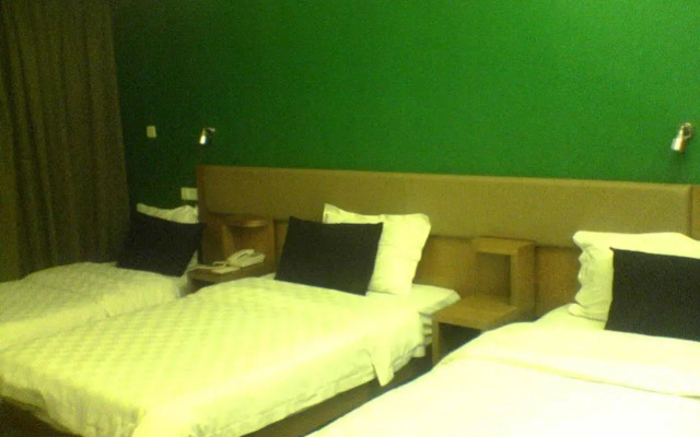 Gangding Garden Inn