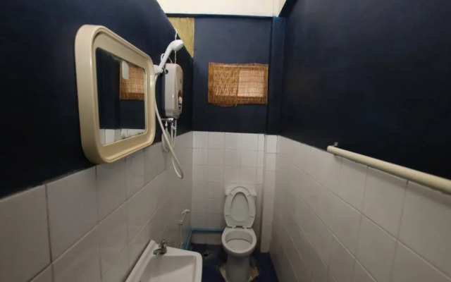 OneIsra Hostel