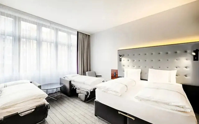 Premier Inn Koeln City Mediapark