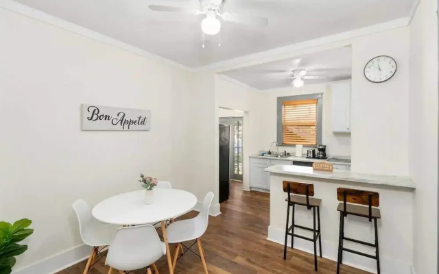 Charming 1-bedroom Home in Lakeland!