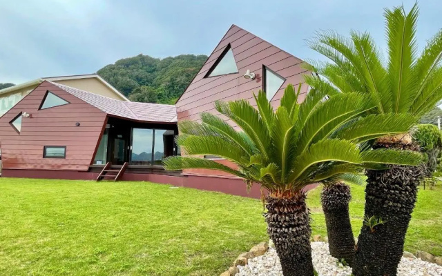 Seaside SHELL HOUSE
