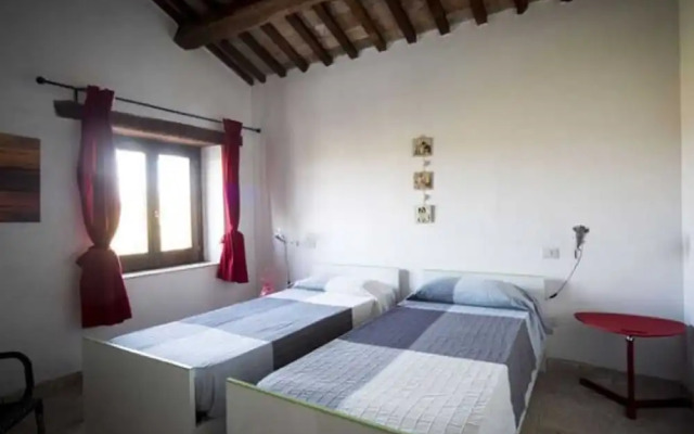 Apartment in Ascoli Piceno With Pool & Beaches