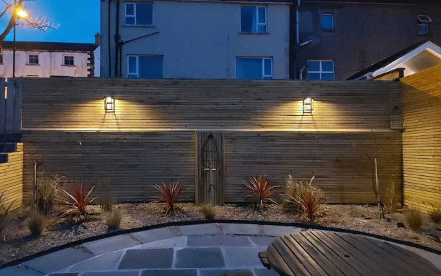 The Anchor Apartments