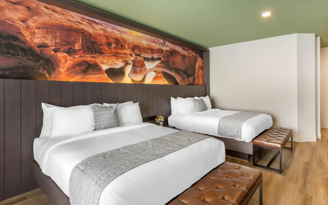 The Valor, an Ascend Collection Hotel