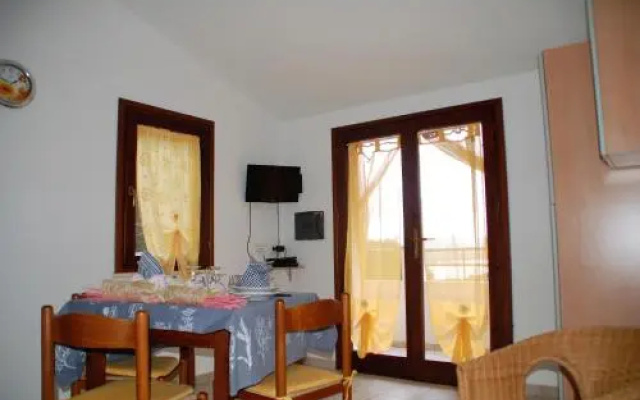Renato Apartments