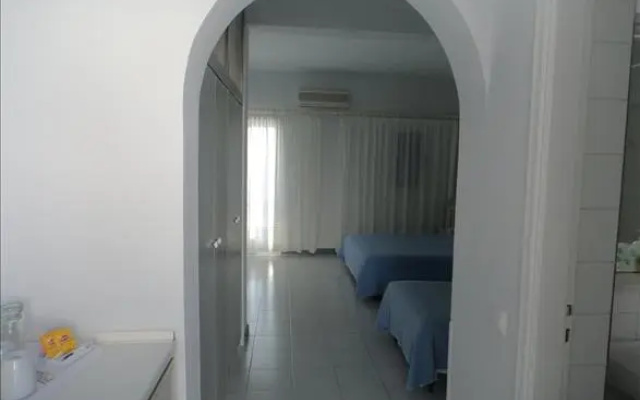 El Sol Hotel