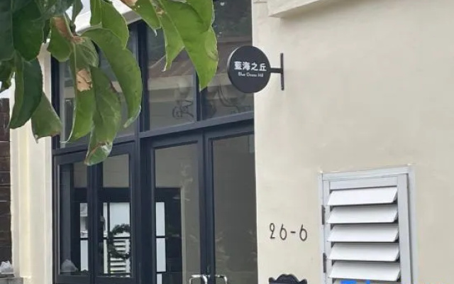Blu ocean hill