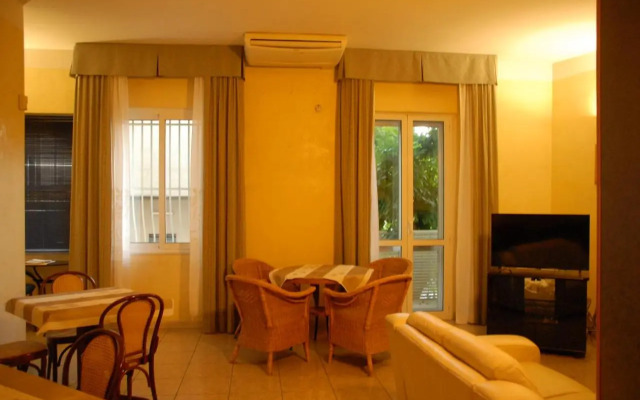Hotel Arno