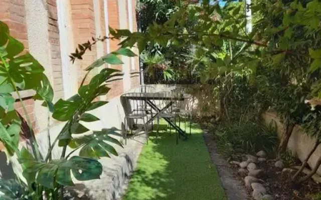 Jolie petite maison Alicia - Jardin - Cité de l'Espace