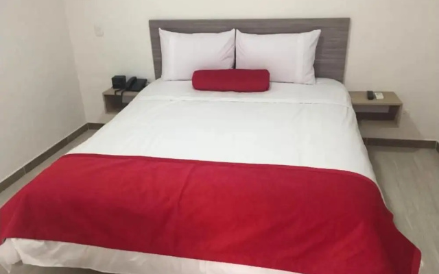 Отель Novus Laureles