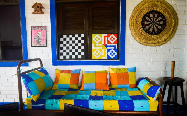 Hostel Ave Rara