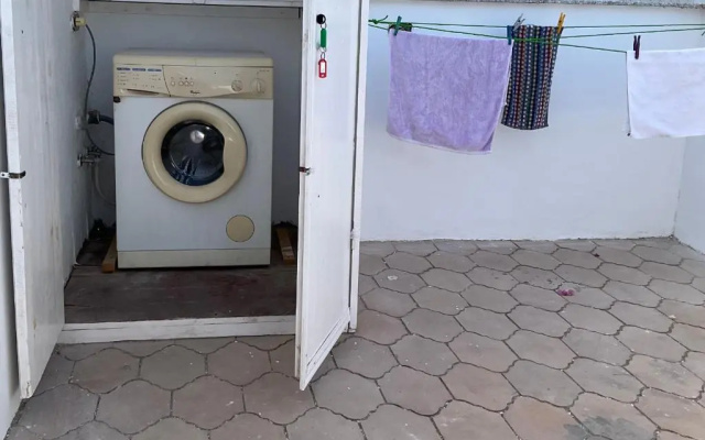 Mini-Studio With Free Private Beach
