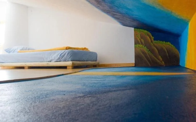 Good Feeling Hostel & Guesthouse
