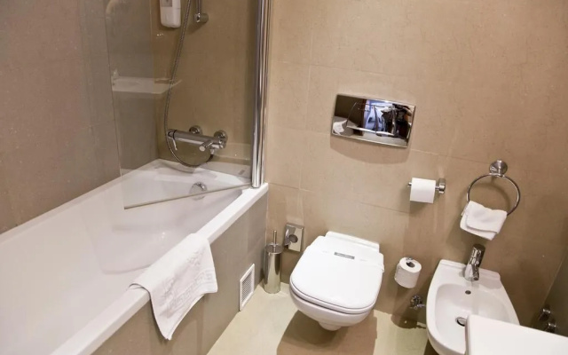 Iaki Hotel