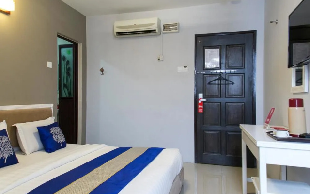 OYO Rooms Bandar Manjalara