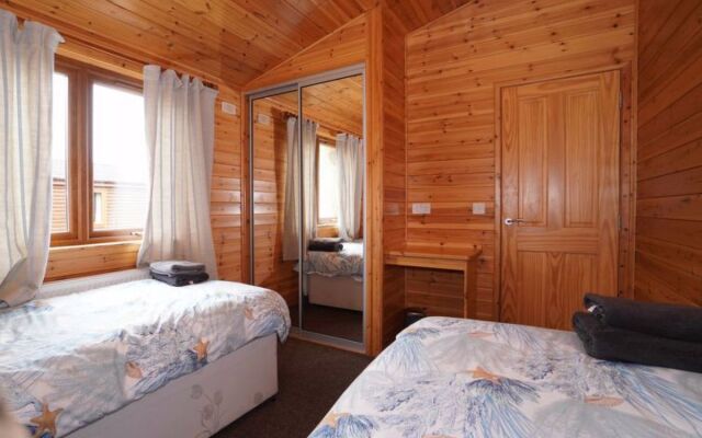 Loch Leven Lodge 11