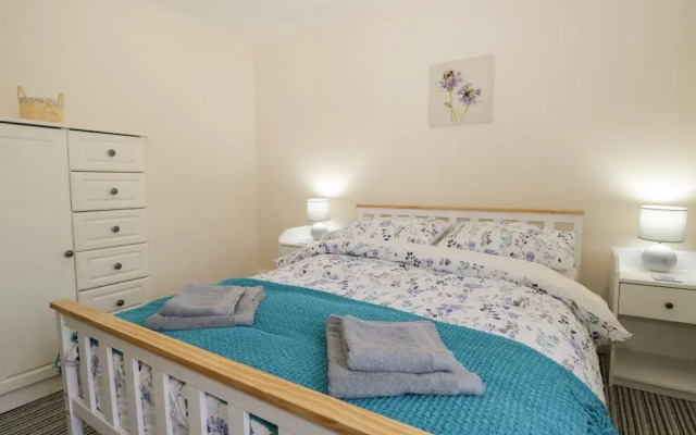 Holly Cottage