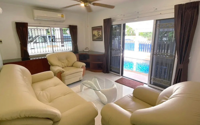 Kouac Villa - Pattaya Holiday House Walking Street