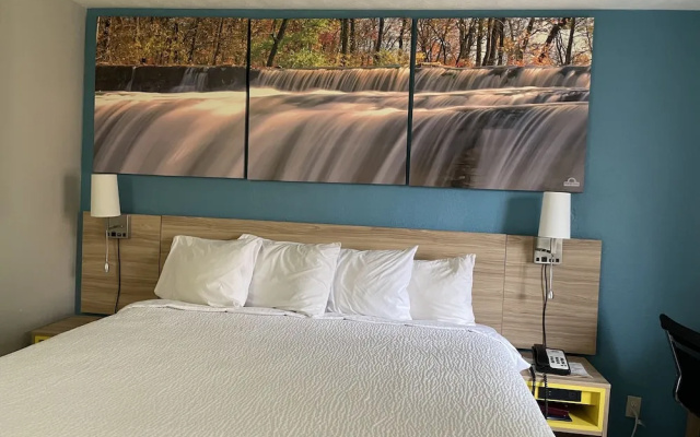 Days Inn by Wyndham Warrensburg