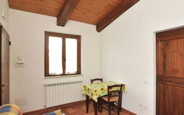 Quaint Farmhouse in Gubbio With Swimming Pool