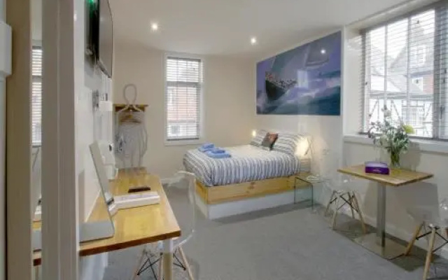 Silver Street Suites