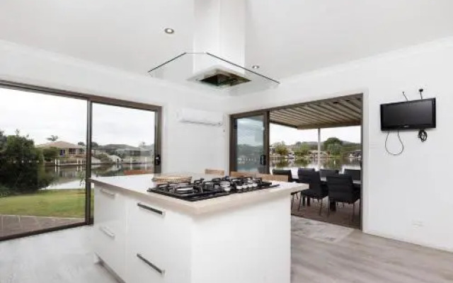 23 Elouera Crescent