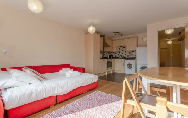 Charming 1 Bedroom Property Next to Clapham Common
