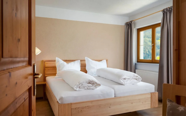 Cozy Apartment in Wenns With Mountain View