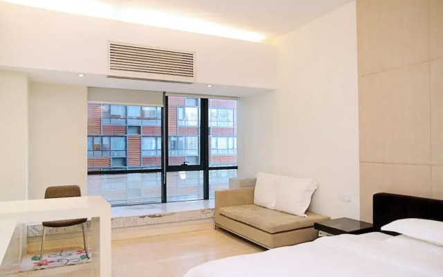 Private-Enjoyed Home ApartHotel - R&F Stanley Apartment