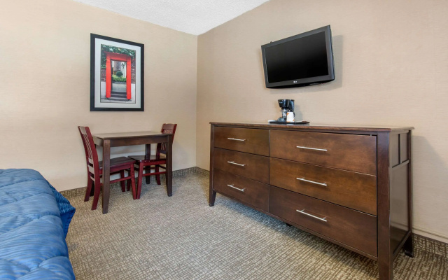 Rodeway Inn Chicago North Shore - Lincolnwood
