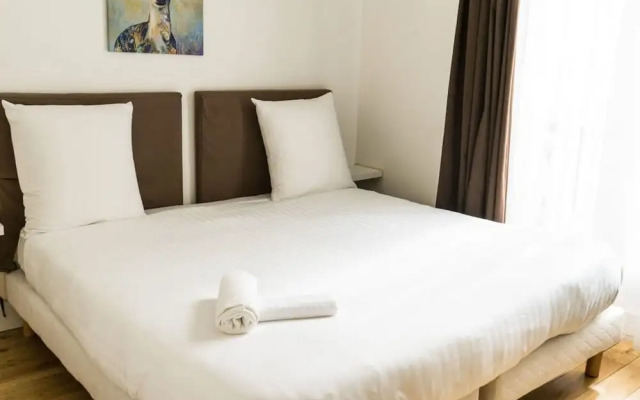 Opera Grey I Trendy 2 Bed Apt in Paris