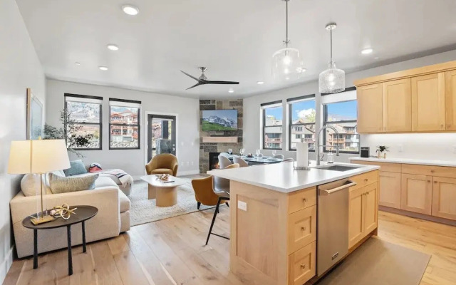 Mountain View Magic - Mayflower Lakeside
