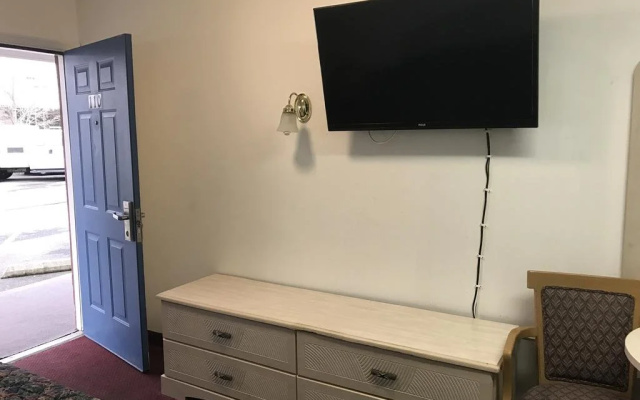 Mayfair Motel