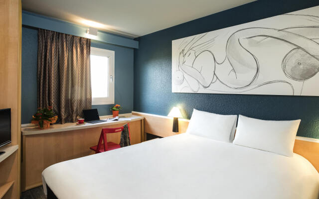B&B Hotel Orléans Nord Saran