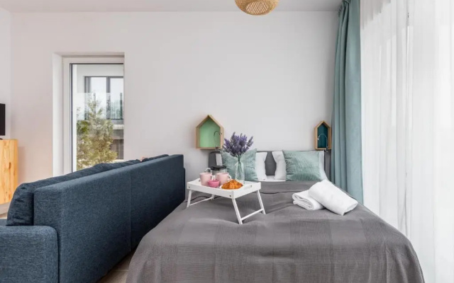 Sunny Apartments by Renters